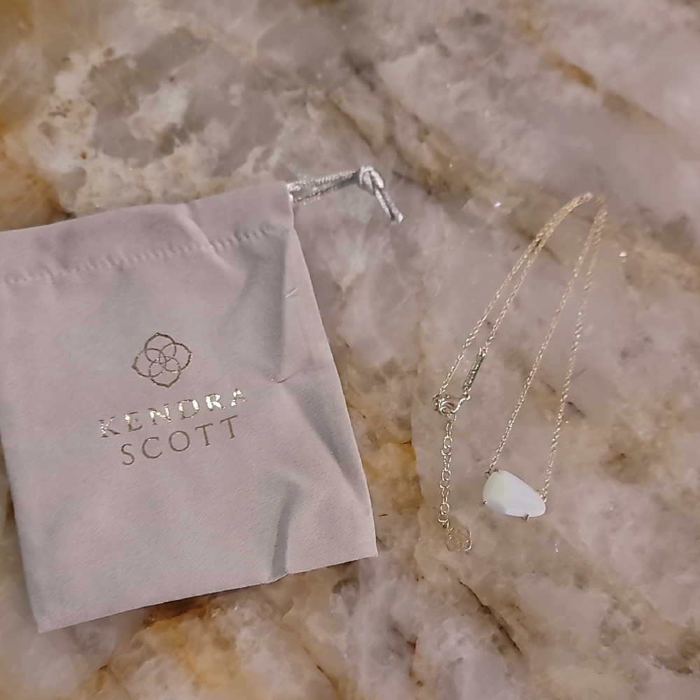 Beautiful Kendra Scott Necklace